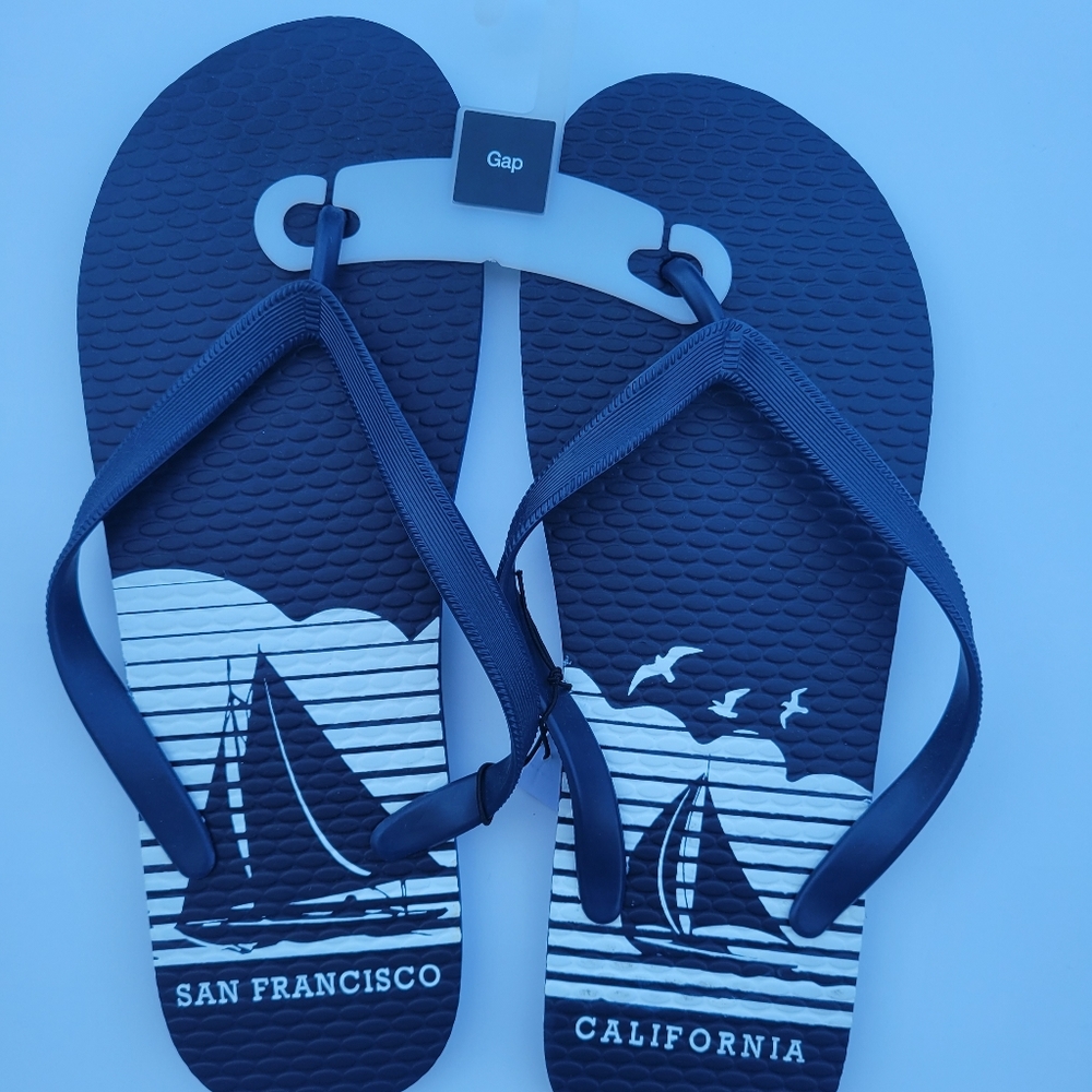 New Men's GAP San Francisco Flip Flops